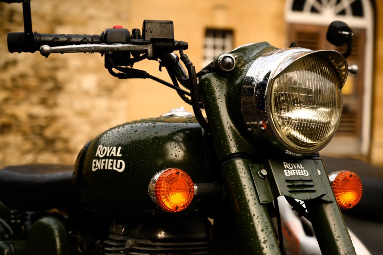 Creditplus Bank coopère avec Royal Enfield Germany