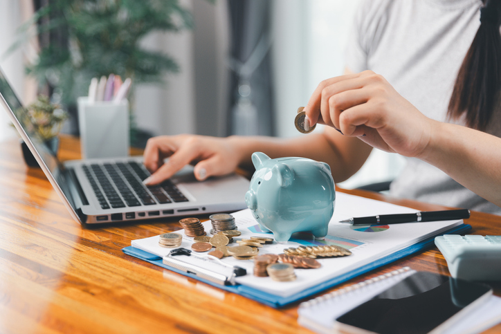 Budget serré : les stratégies des Français pour se meubler